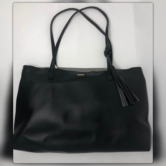 bebe Handbags - bebe Extra Large Black Tote